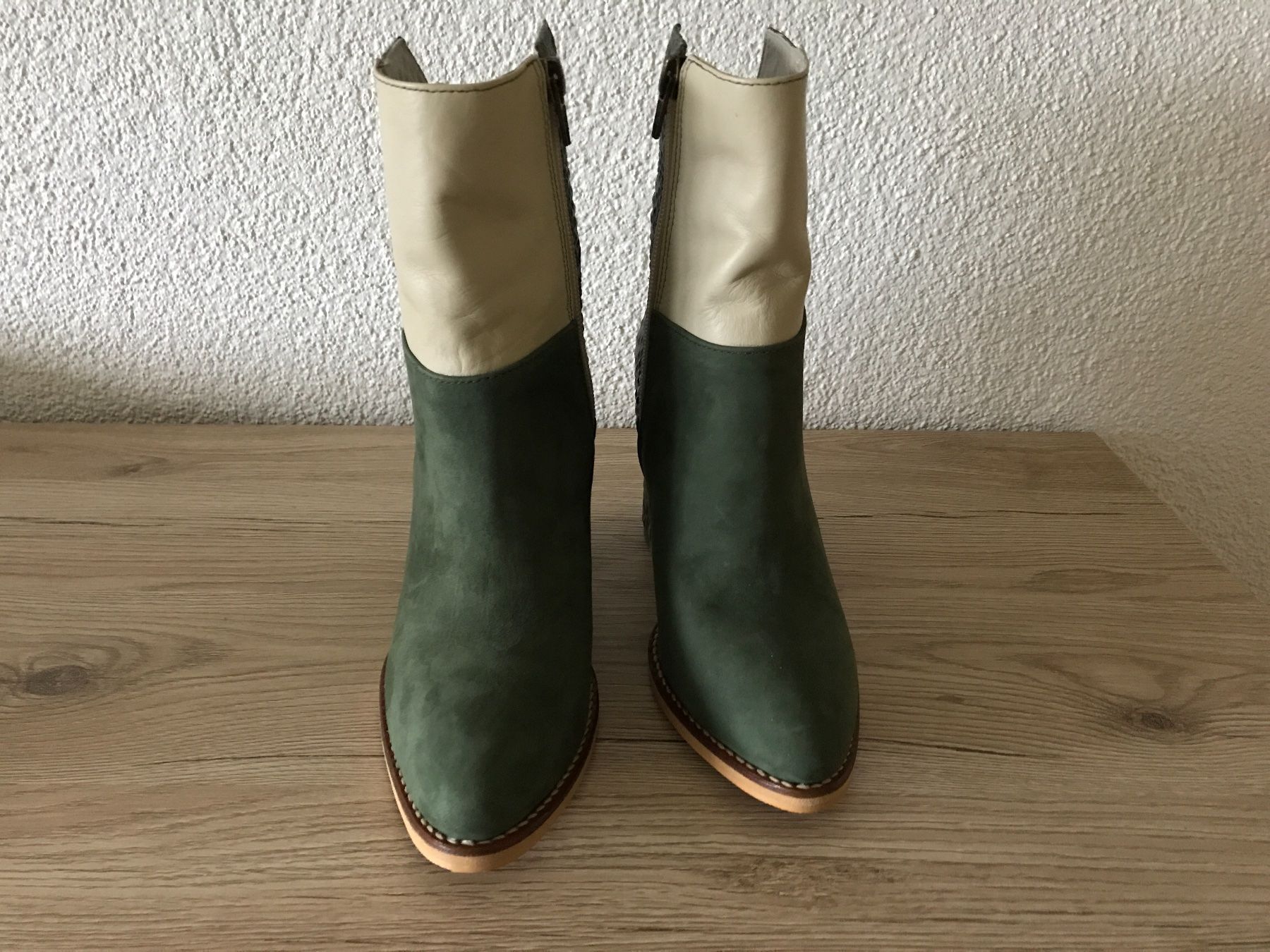 Scarpe da donna: Damen Leder Stiefeletten Grösse 38 – Nuovo e nell'imballaggio originale da Rengg venduto da Colomo 1