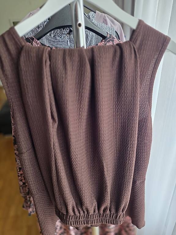 Vestiti: 2teiler braun xxl – Usato da Pfungen venduto da zana2007