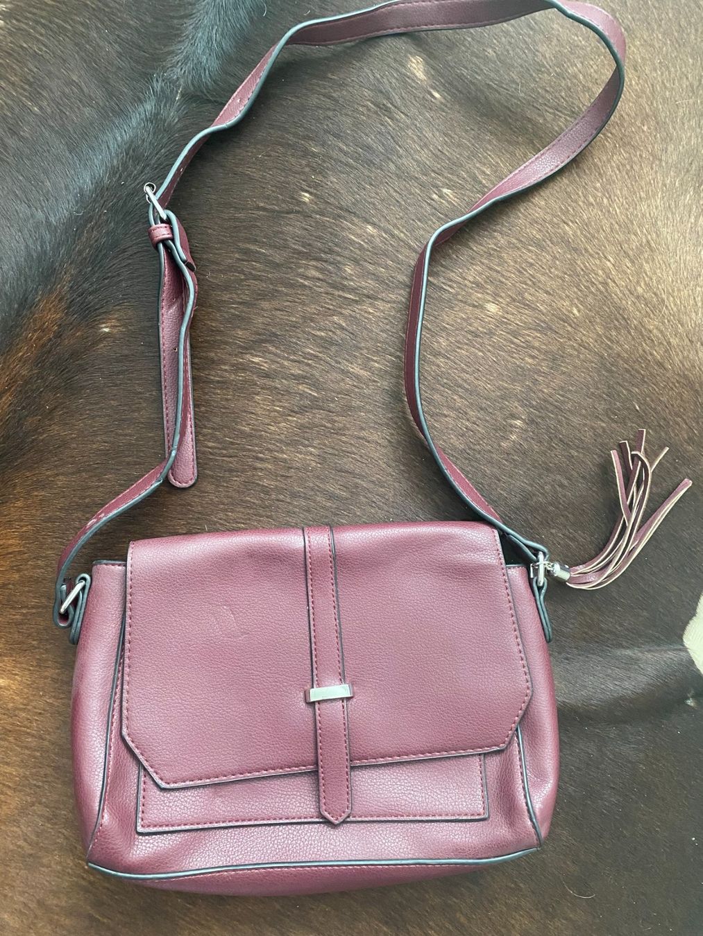 Anna Field Taschen für Damen: Bordeauxrote Umhängetasche Anna Field – Gebraucht aus Füllinsdorf von Sunnebliemli7