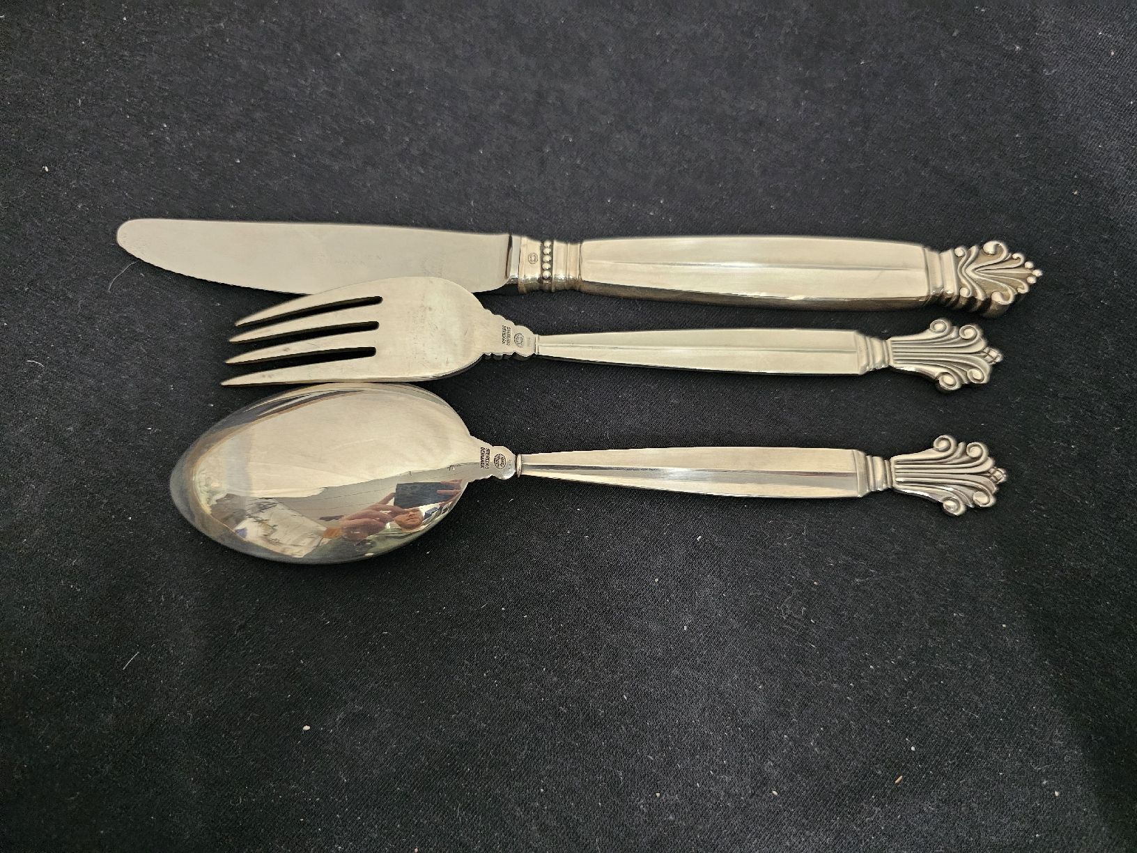 Jensen Bestecksets: Silberbesteck 3-teilig, Messer, Gabel, Löffel Jensen – Gebraucht aus Wolfertswil von Antiko 6