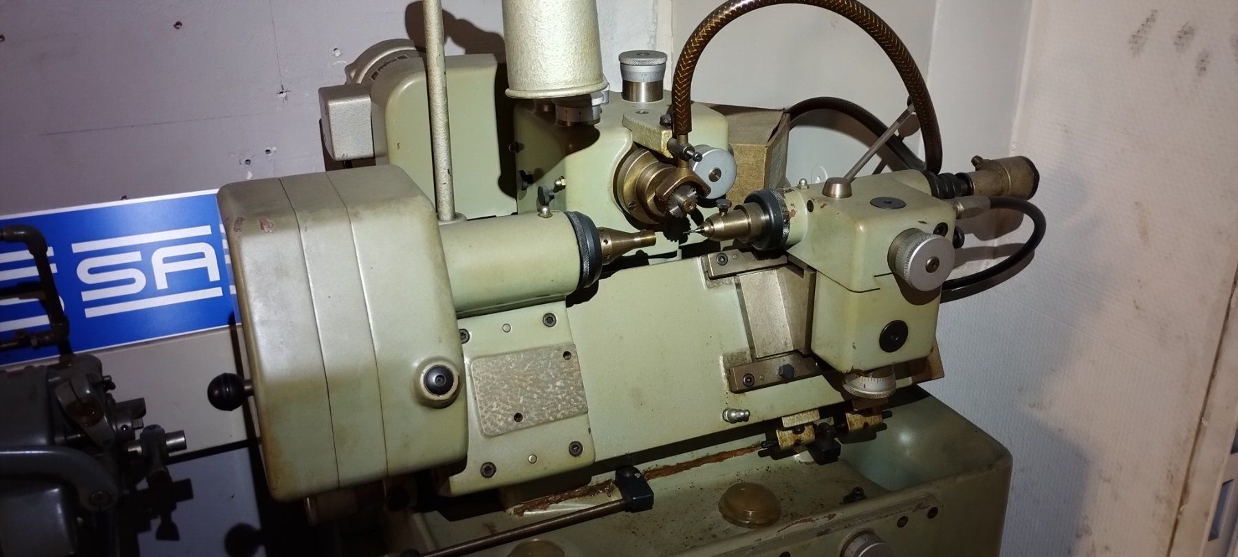 Tutte le macchine: Tailleuse de pignons Wahli 96 – Usato da Le Lieu venduto da Watch_Mike_Ing 1