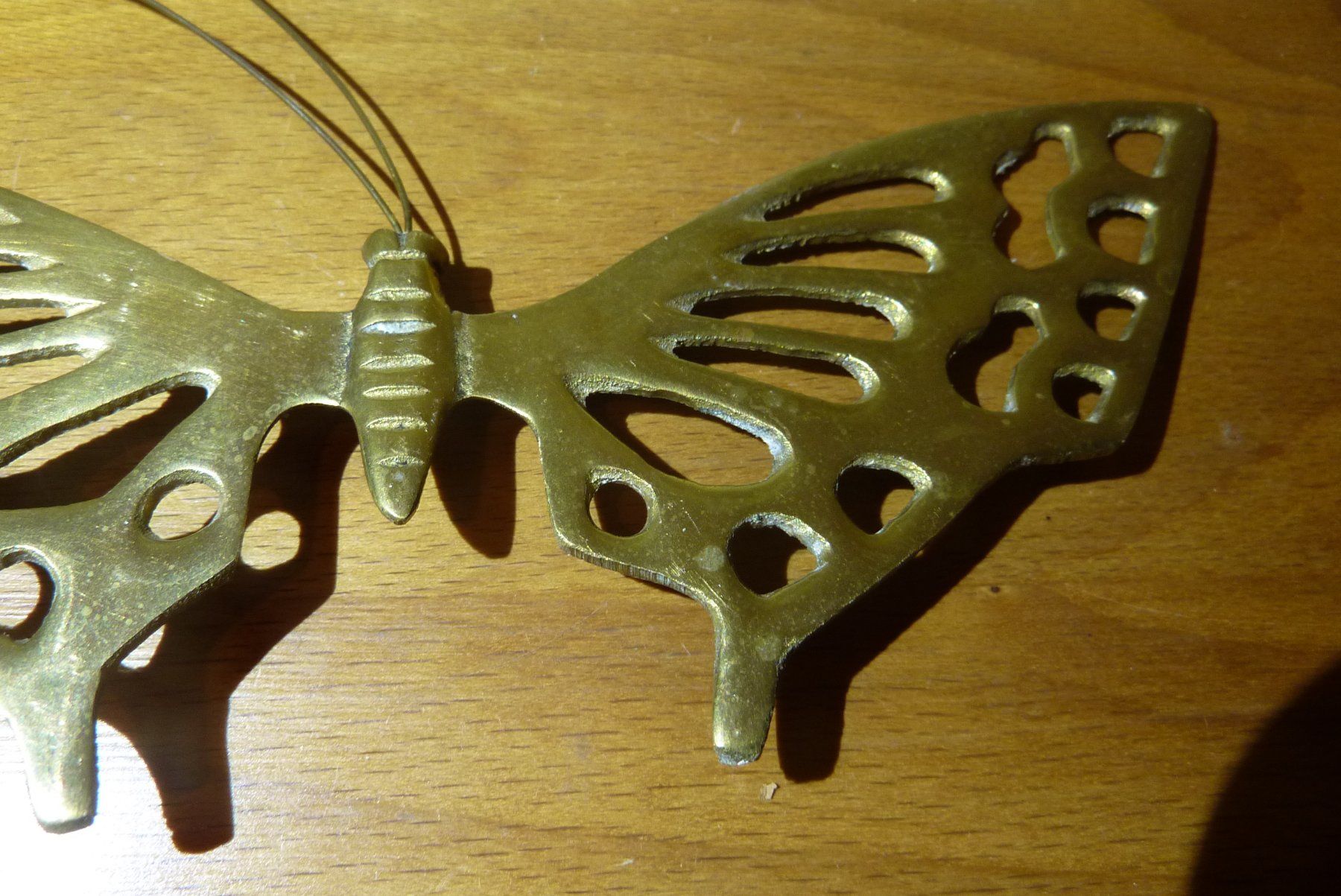 Statuette: Schöne Schmetterling Messing Figur 21cm – Usato da Hochfelden venduto da swissice 2