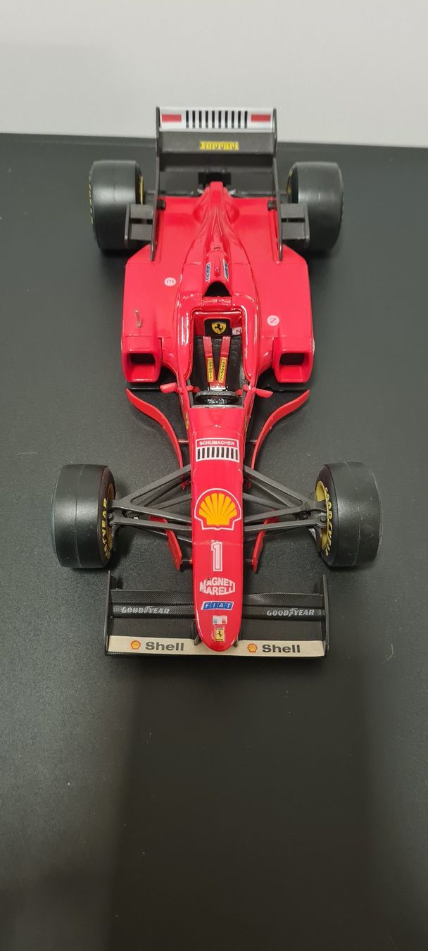 Ferrari Modellini d'auto: F1 Ferrari F310 mit der Nr. 1 – Usato da Bischofszell venduto da Bischou 3