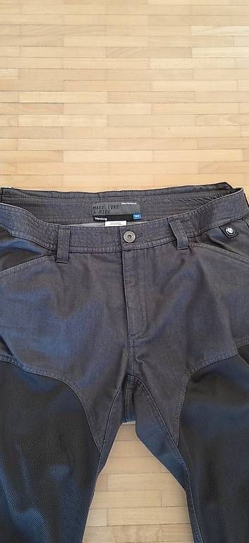 Pantaloni: Pantalon Venting BMW moto – Usato da Boussens venduto da tot_6kjh 2