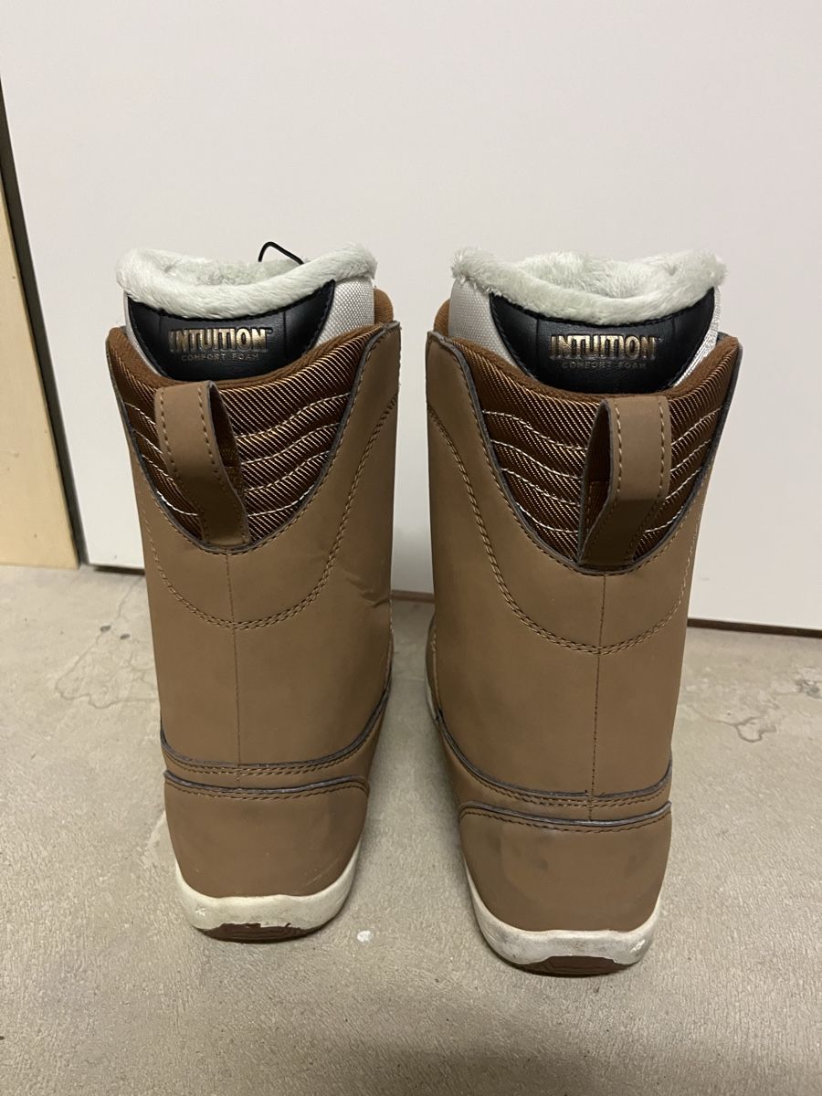 K2 Scarpe da donna: K2 Snowboard Boots Damen Grösse 36.5 – Usato da Frauenfeld venduto da heyLani 2
