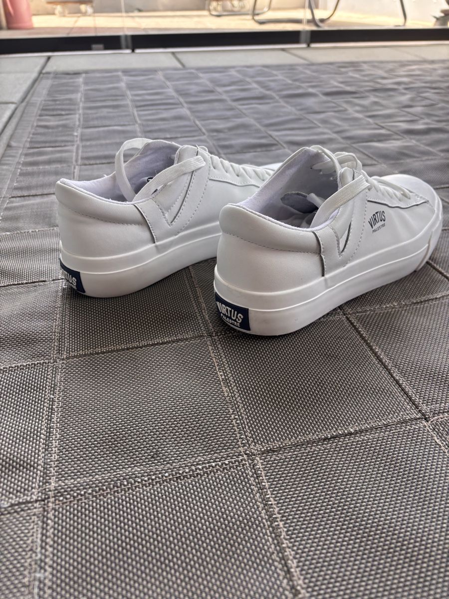 Scarpe da donna: Weisse Virtus Sneakers, Grösse 38 – Usato da Thürnen venduto da midget02 1