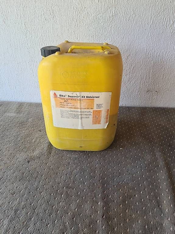 Tous les outils: Agent de décoffrage Sika Sekarol, 10 litres – D'occasion à Châtel-St-Denis par max_fri