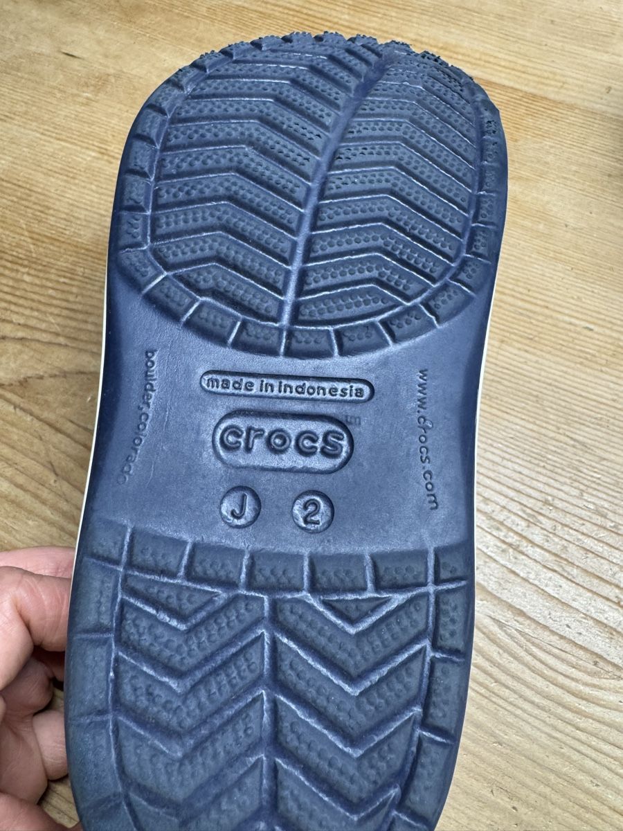 Crocs Schuhe für Jungen: Crocs, Grösse 33-34 – Gebraucht aus Urtenen-Schönbühl von Lalablue 3
