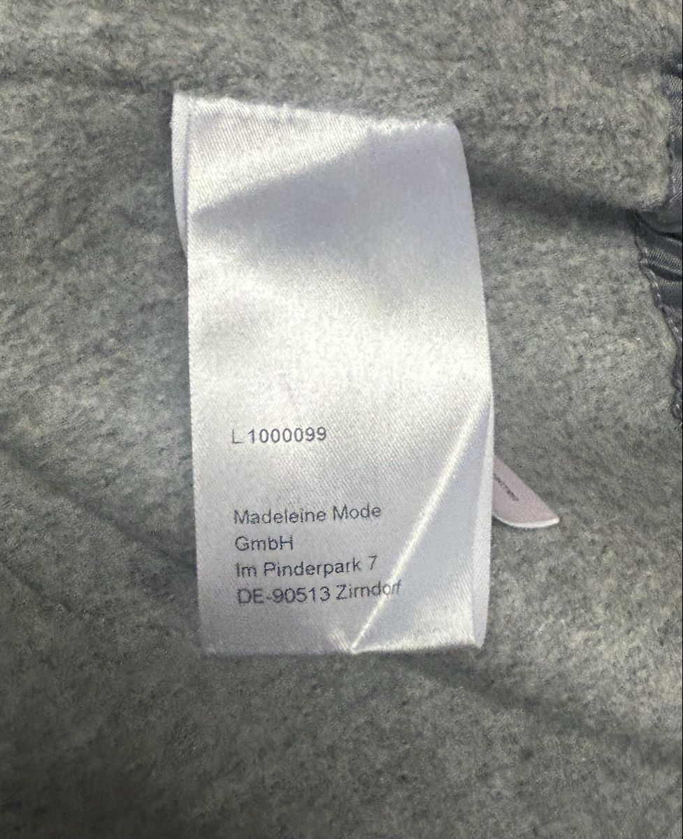 Escada Mäntel: ESCADA Mantel, mit Kapuze, Grösse 38, wie neu! – Gebraucht aus Köniz von mimi612 5