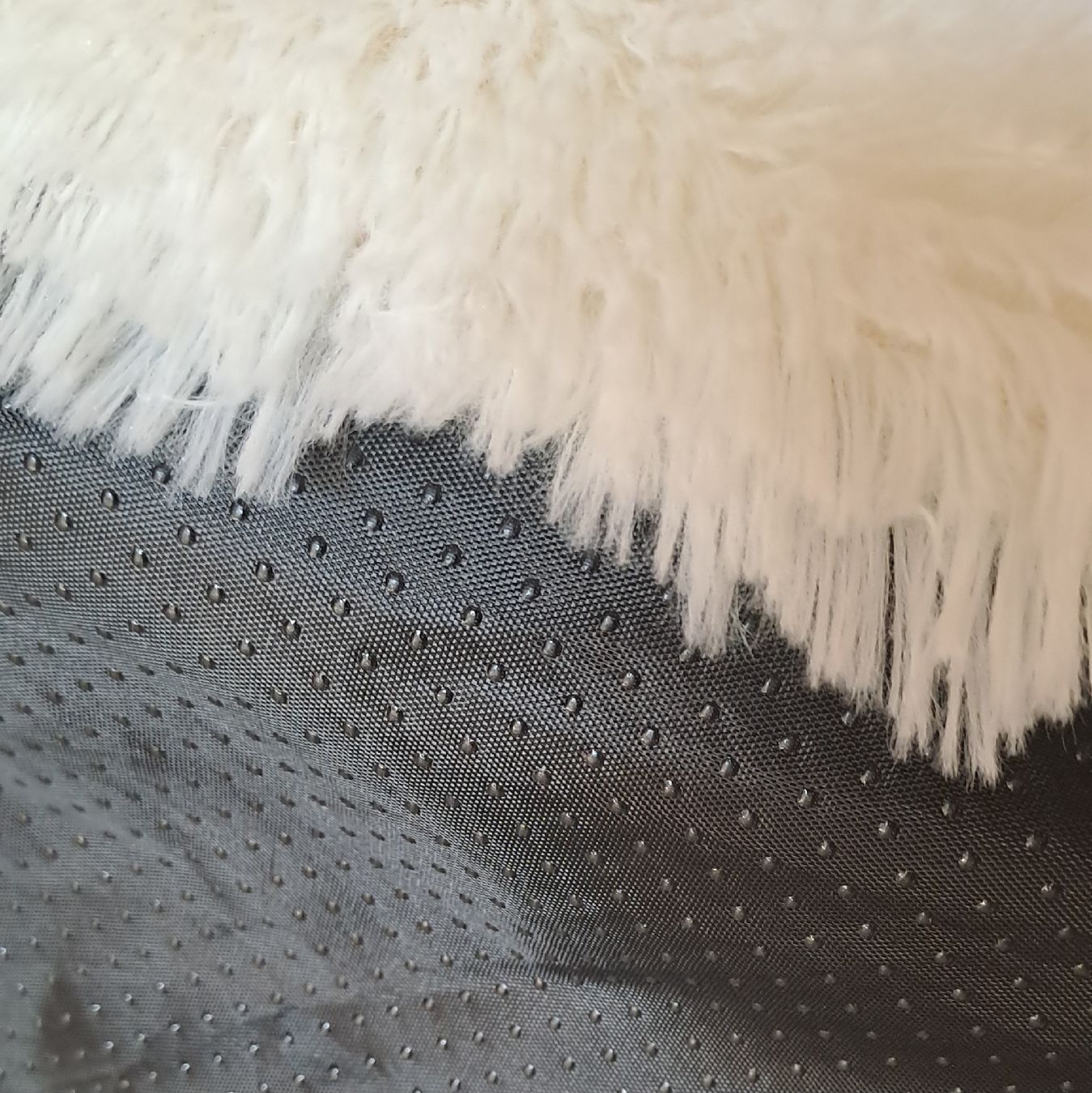 Liege- & Schlafplätze: Maisonnette pour chat en peluche blanc – Neu (gemäss Beschreibung) aus Rolle von Loutre84 4