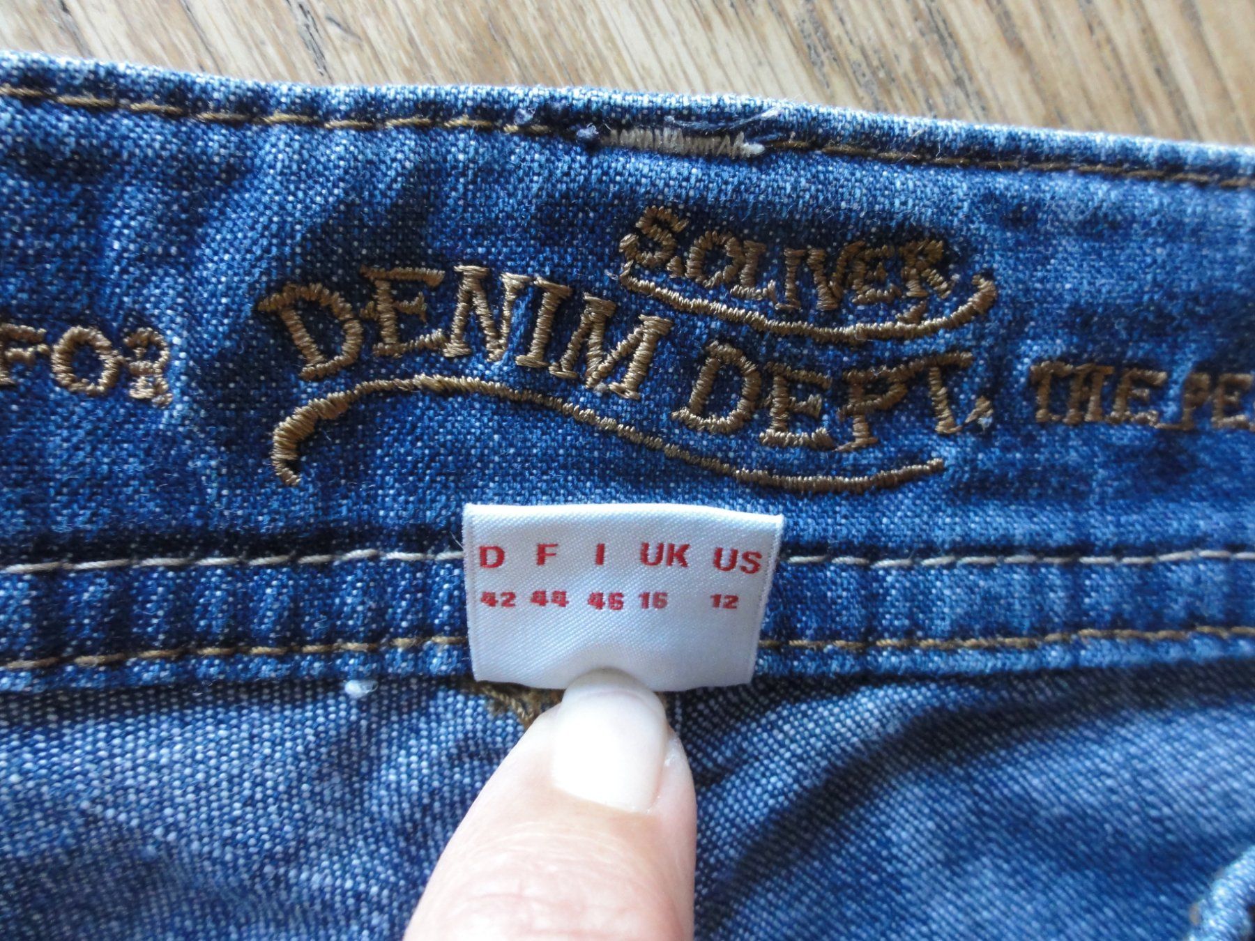 S.Oliver Jeans: Jeans-Shorts, S. Oliver, Gr. 42 – Usato da Riedholz venduto da Taweva 2
