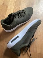 Nike Air Sneaker Schuhe Gr. 43 oder 8.5 bzw. 27.5 - VERSAND