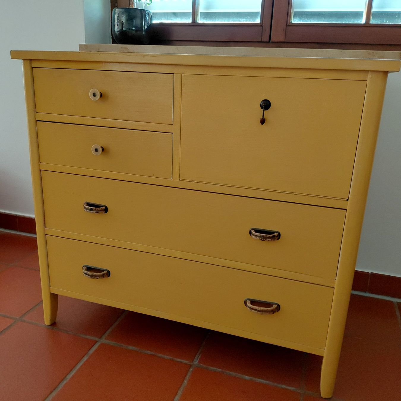 Victoria Möbel Kommoden: Vintage Kommode Victoria-Möbel – Gebraucht aus Ossingen von Schaffhausen333