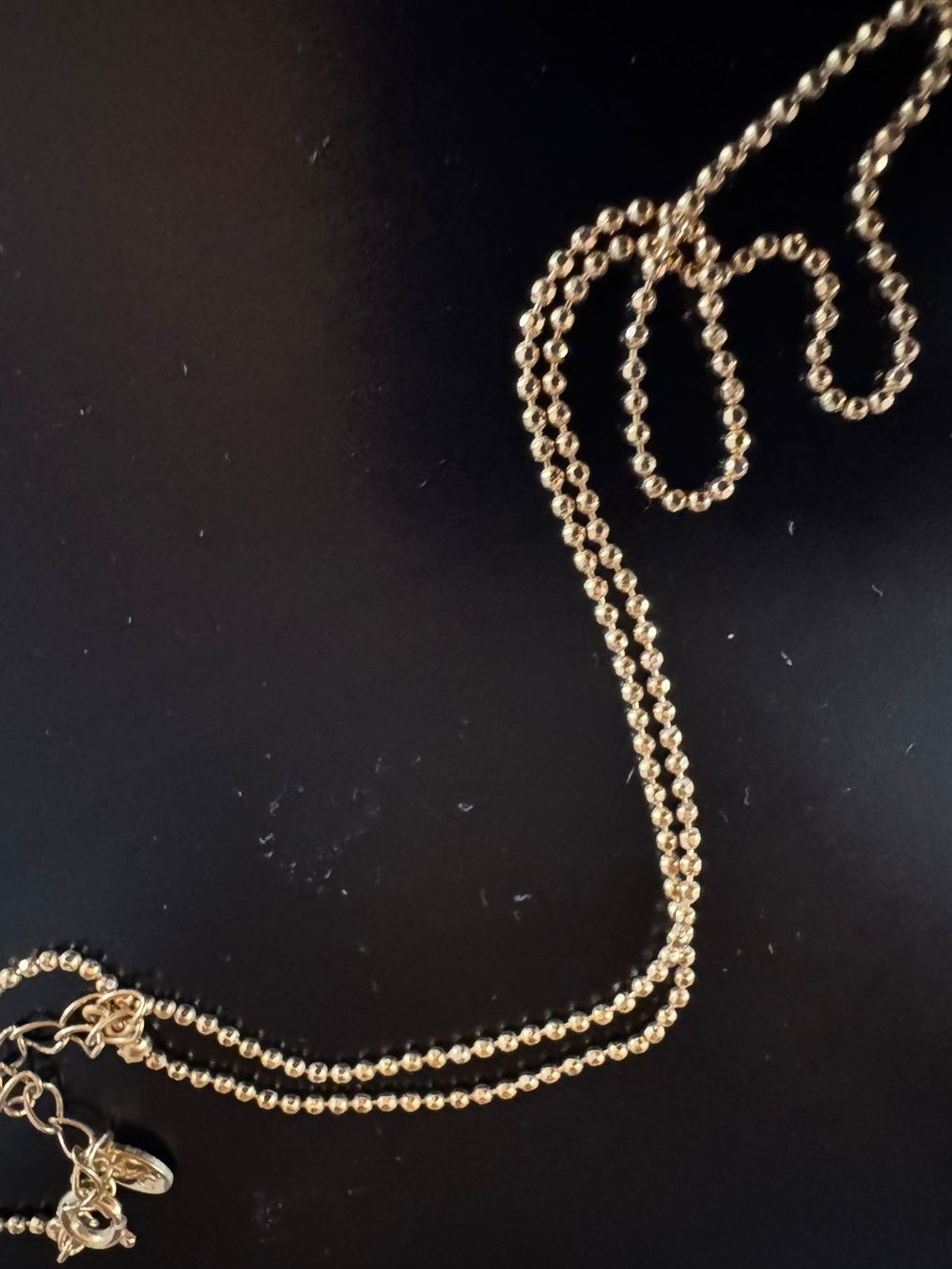 Catenine: A/C Halskette goldfarben mit Strass-Ringen – Usato da Winterthur venduto da Dejv 8
