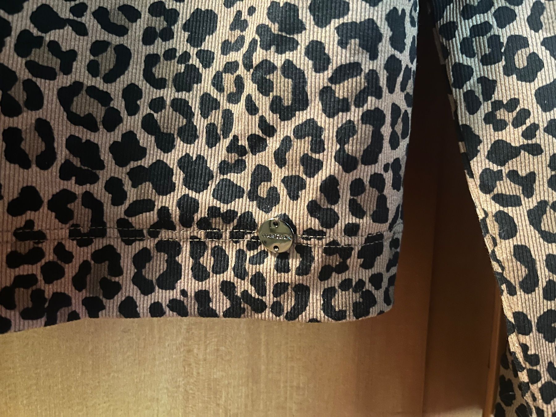 Marc Cain Top: Leopard Marc Cain top – Usato da Zürich venduto da Kim_m8f5 2