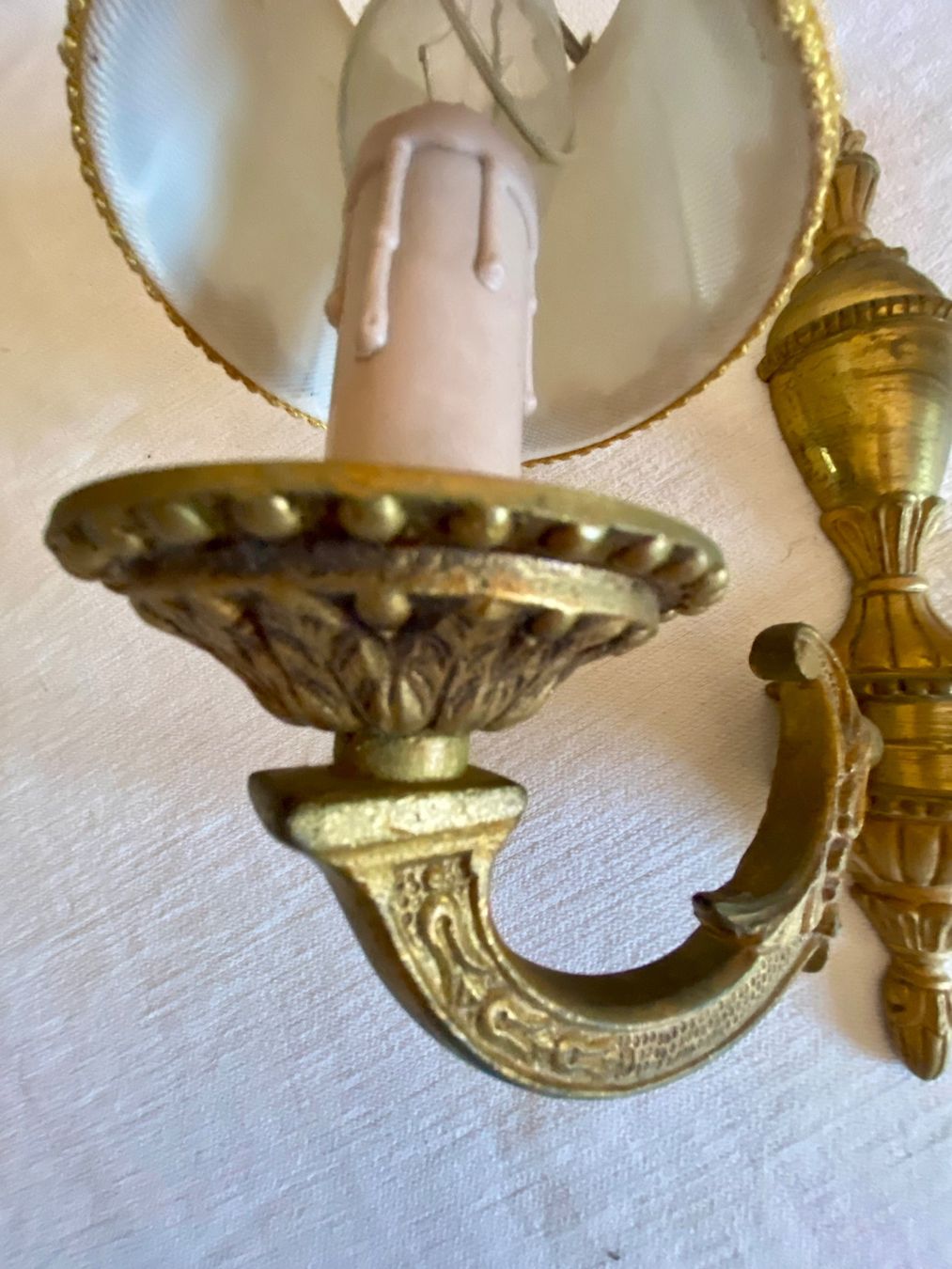 Lampade: Wandlampe Messing 2-Flammig mit Stoffschirmen – Usato da St. Gallen venduto da cibello 2