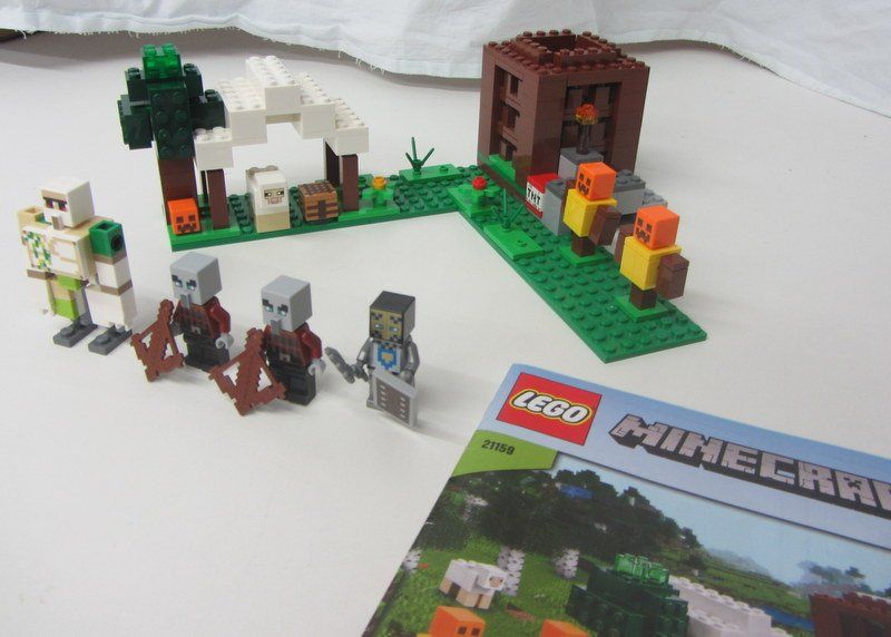 Lego Kit di costruzioni: LEGO Minecraft 21159 " The Pillager Outpost " – Usato da Kreuzlingen venduto da Han-Solo-68 7