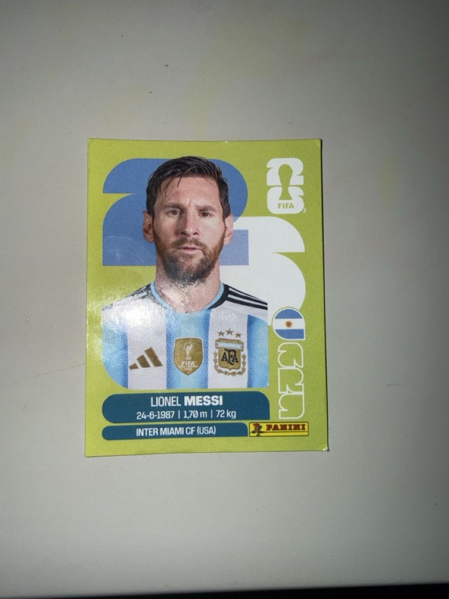 Panini Cartes à collectionner: Carte Messi panini 2026 fifa – D'occasion à Founex par ozen