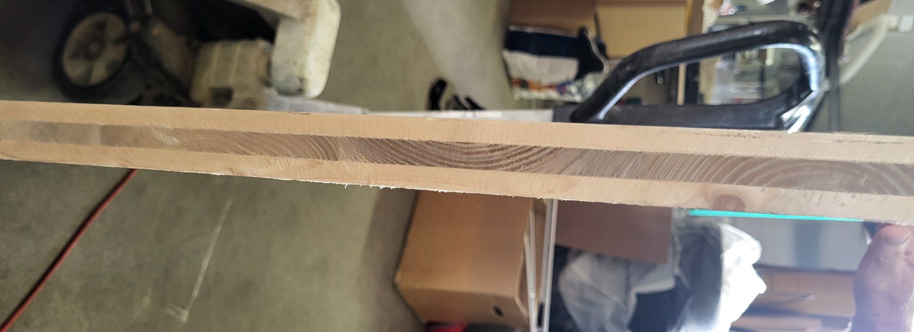 Articoli in legno: Kieferholzplatten  186 x 250 x 2.8cm – Usato da Diessenhofen venduto da Osio 1