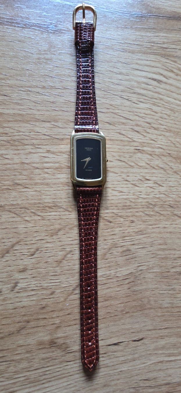 Orologi: Montre  " Microma " – Usato da Moléson-s-Gruyères venduto da inf_8z6n 1