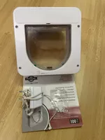 PetSafe Katzenklappe mit Mikrochip weiss gebrauchter Zustand