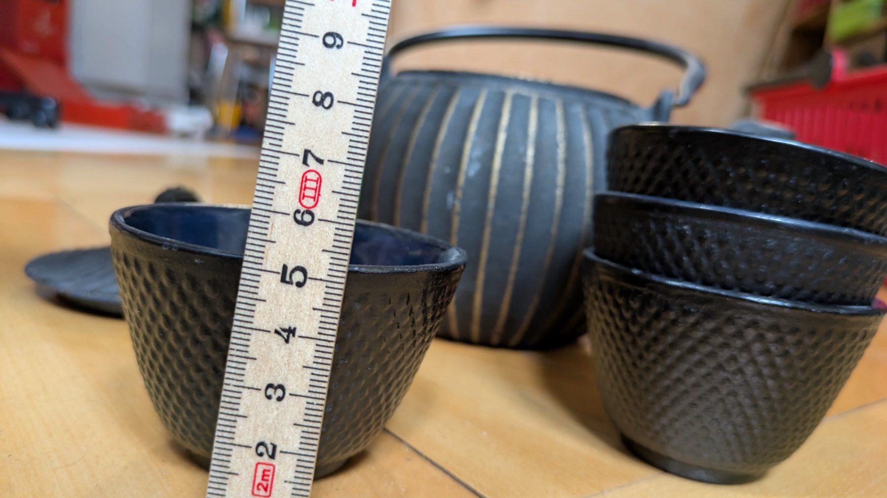 Geschirrsets: Tee Set aus Gusseisen – Gebraucht aus St.Gallen von Stuempeli 6