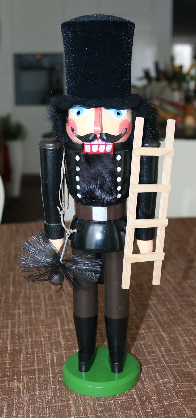 Statuette: Nussknacker "Schornsteinfeger" Original Erzgebirge – Nuovo e nell'imballaggio originale da Frick venduto da Beni58