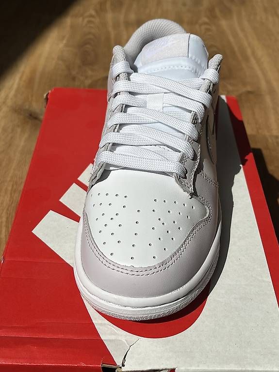 Damenschuhe: Nike Dunk Low Venice / 37,5 / NEU / Sneaker – Gebraucht aus Uttwil von gol_85mj 1