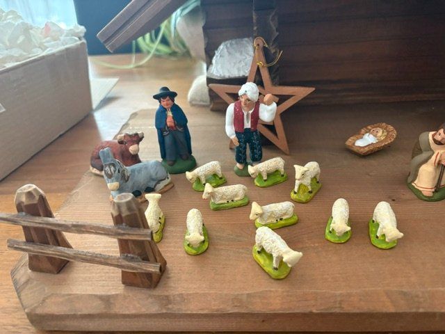 Tutte le decorazioni: Holz Krippe mit Figuren – Usato da Wettingen venduto da 194073riner 2