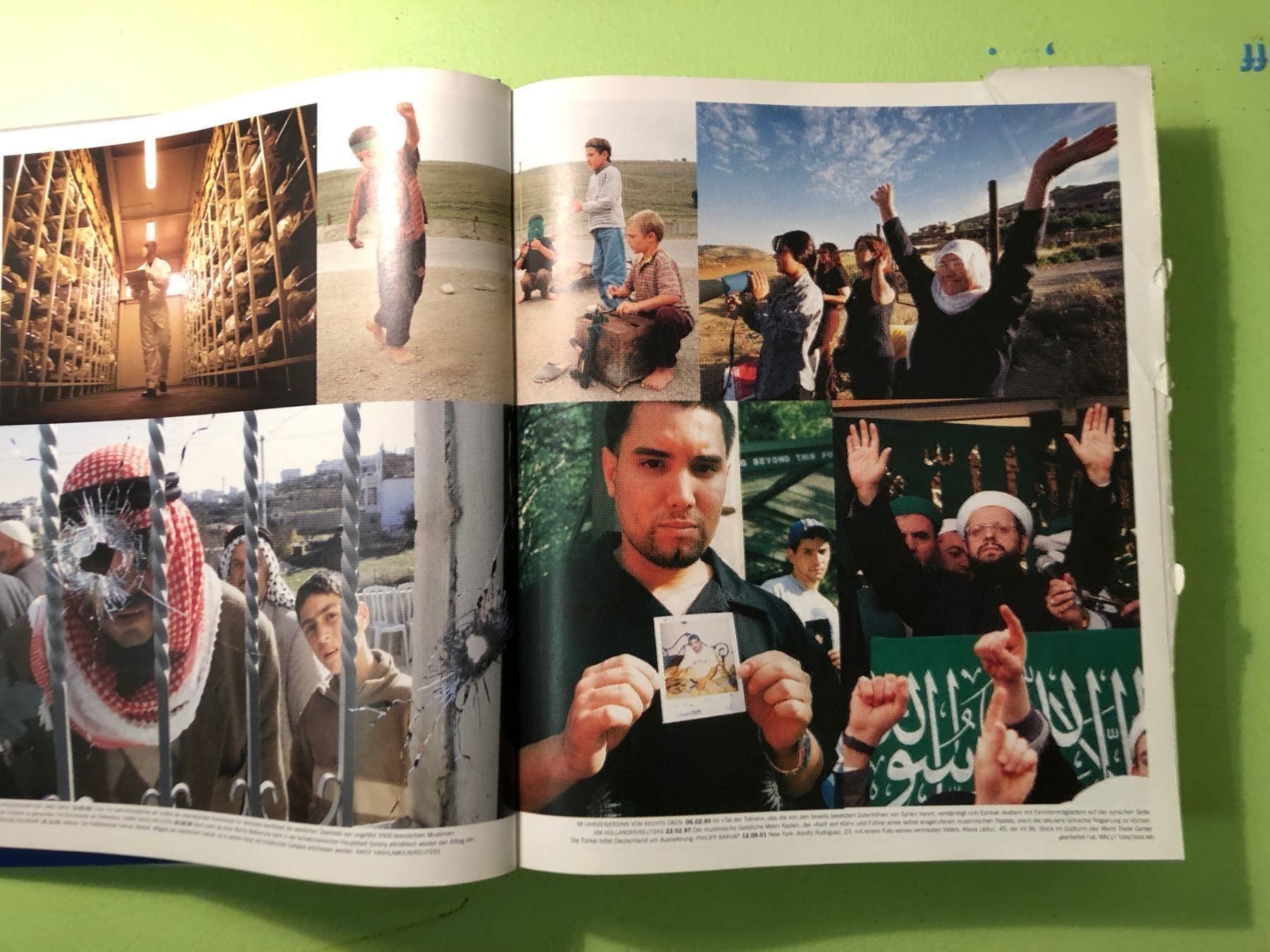 Bücher: Documenta 11_Plattform: Ausstellung. – Gebraucht aus Zürich von allp 2