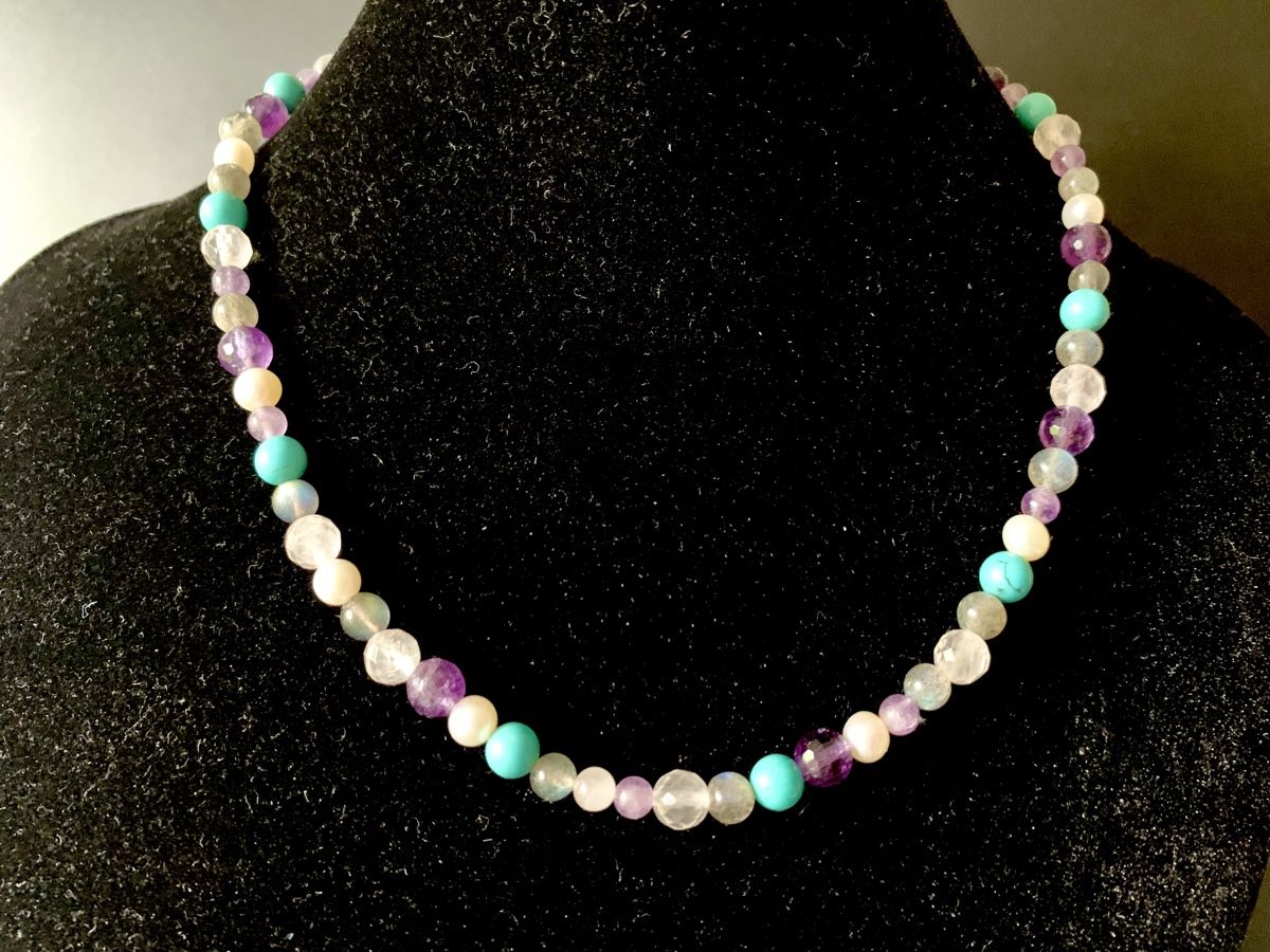 Catenine: Turquoise, Amethyst & Pearl Necklace - Sterling Silver – Nuovo e nell'imballaggio originale da Rüschlikon venduto da ThereseJewelryDesign 1