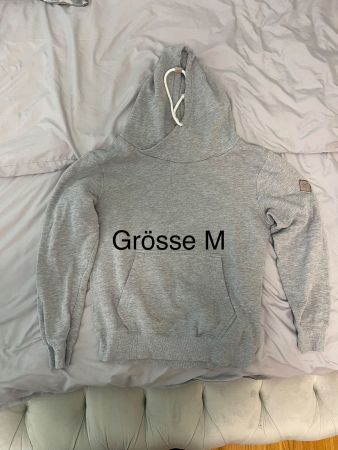 Grauer Hoodie Grösse M - Perfekt für die kühleren Tage!