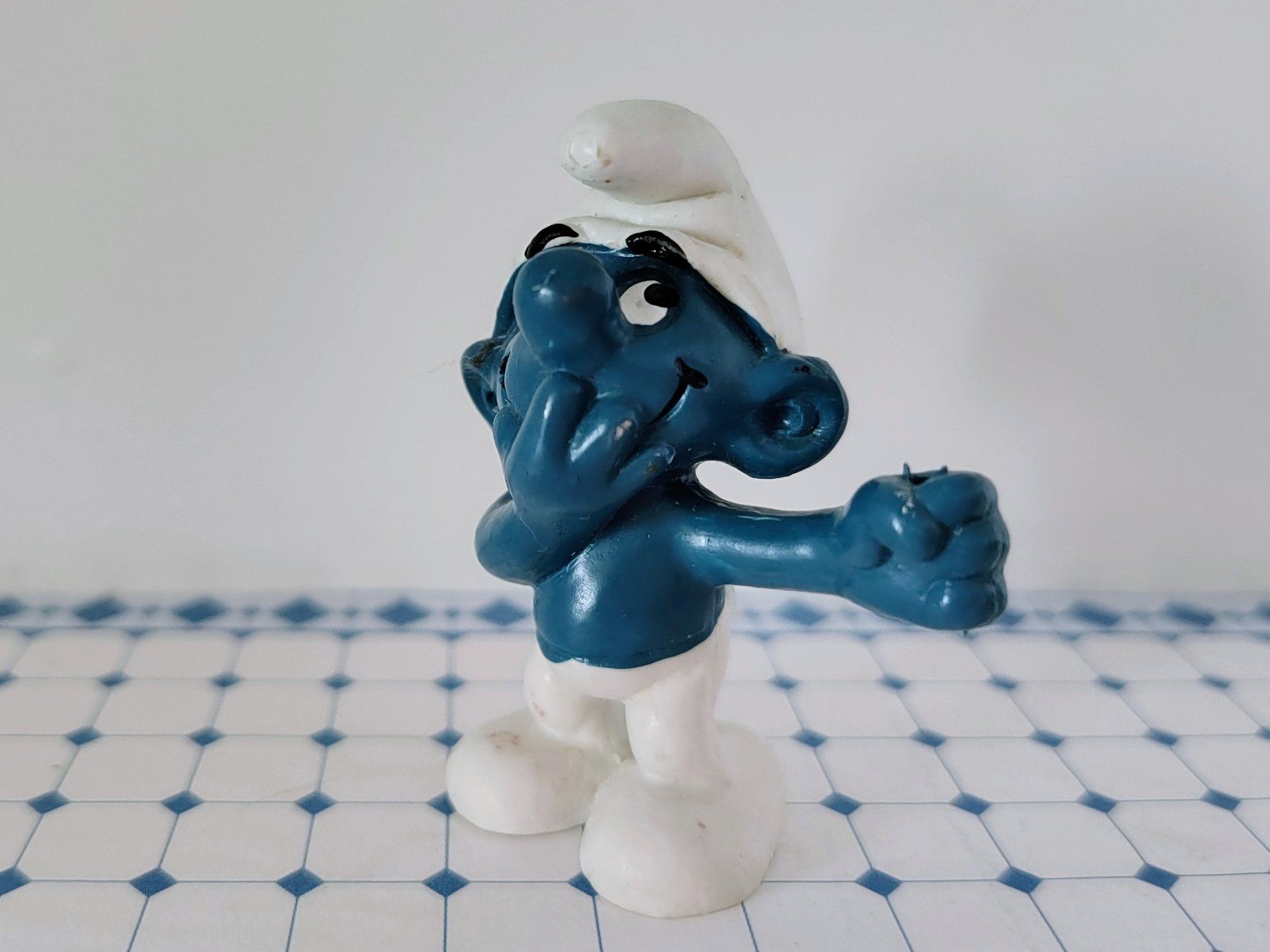 Schleich Statuette: Schlumpf 40208 Schildträger Schlumpf 1979 – Usato da Rüti ZH venduto da Prostias