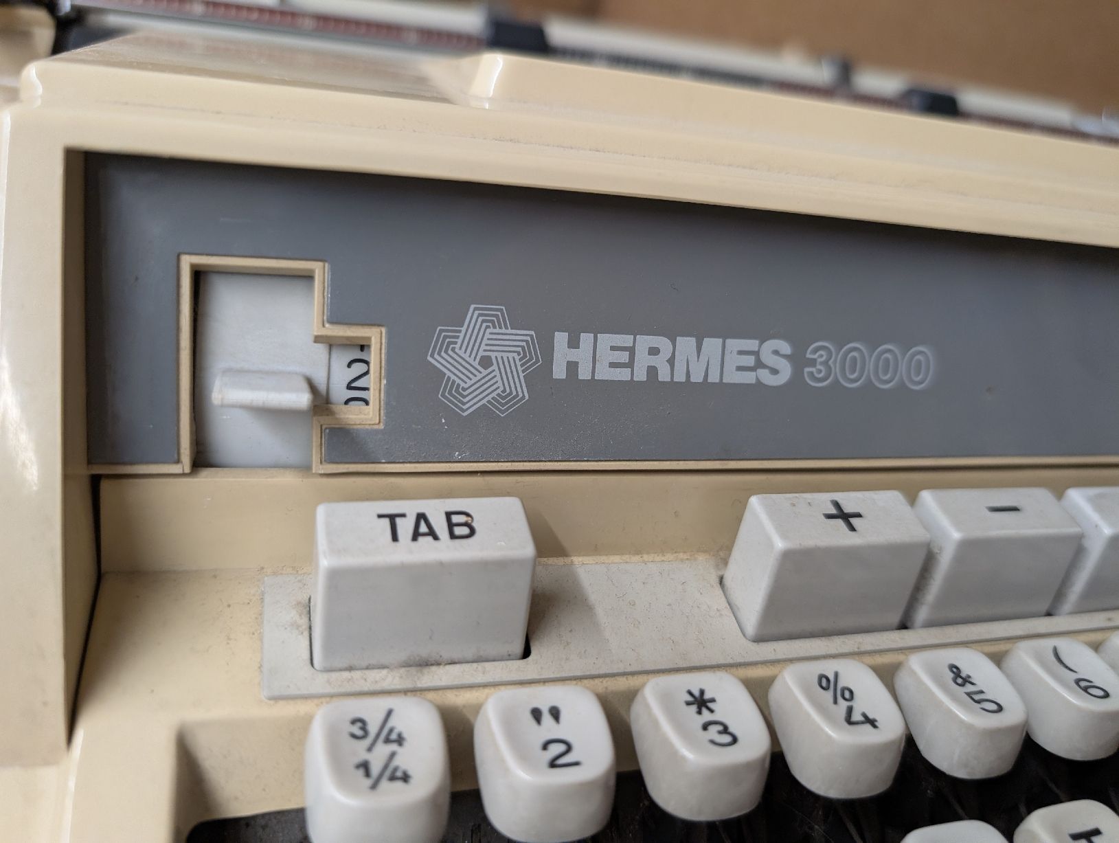 Macchine da scrivere: Hermes 3000 Schreibmaschine – Usato da Unterseen venduto da Nick_Bh 2