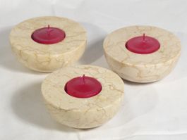 3 edle Teelicht-Kerzenständer aus Travertin