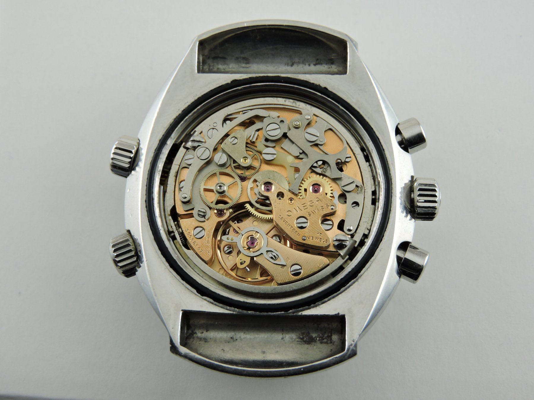 Omega Uhren: 1975 Omega Flightmaster 145.036 - Serviced cal. 911 – Gebraucht aus Bern von Vintage-Oyster 9