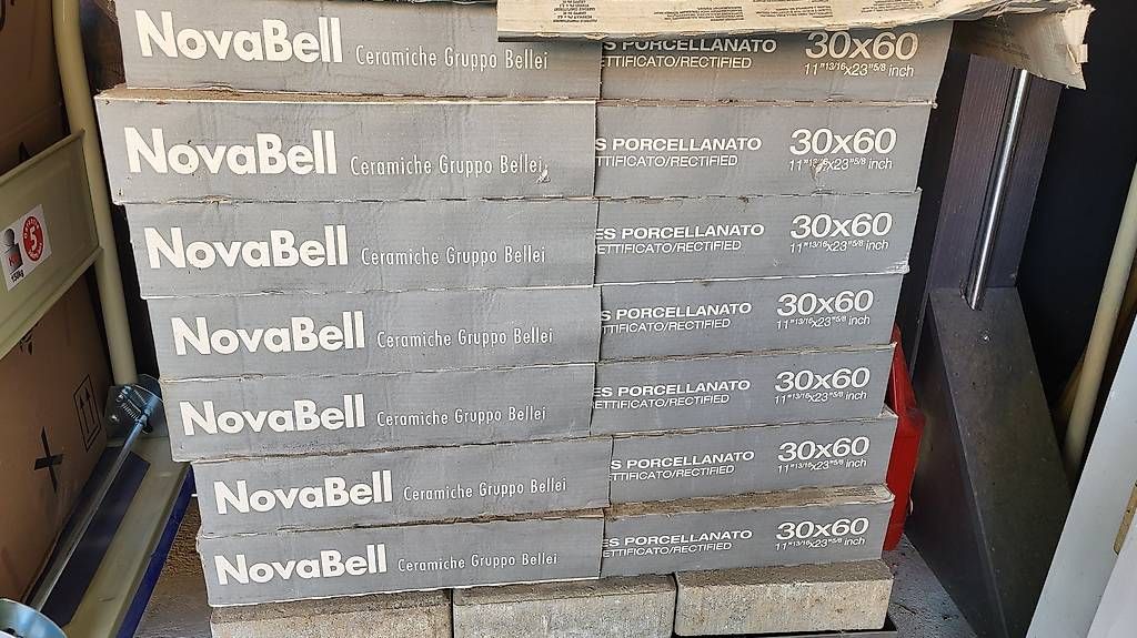 Piatti di portata: Ca. 7 m2 Wandfliesen – Nuovo e nell'imballaggio originale da Bäriswil venduto da AndreaStefanieZaugg 1