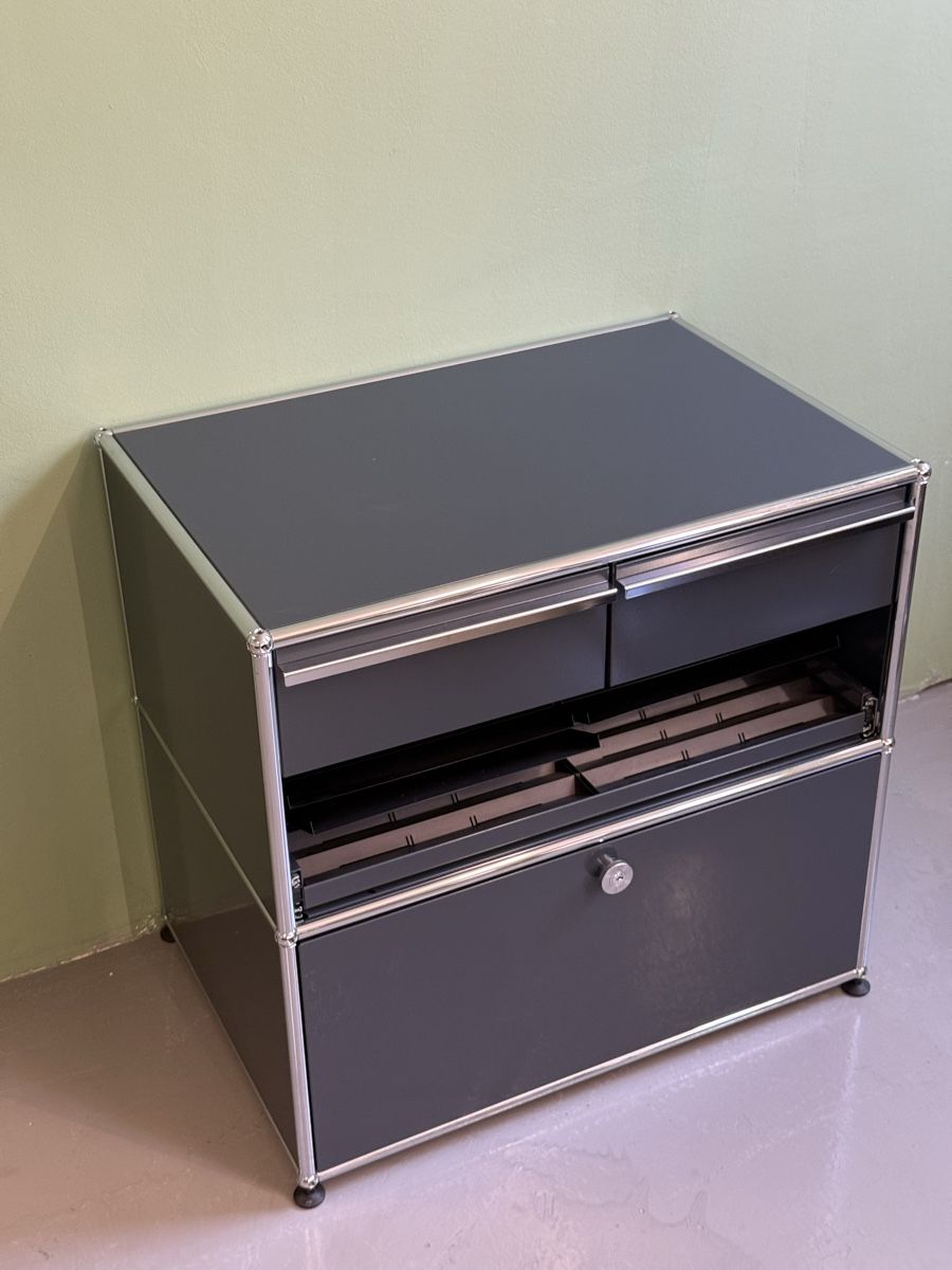 USM Eléments de bureau: USM Haller Korpus – D'occasion à Glattbrugg par q-aderdesign 1