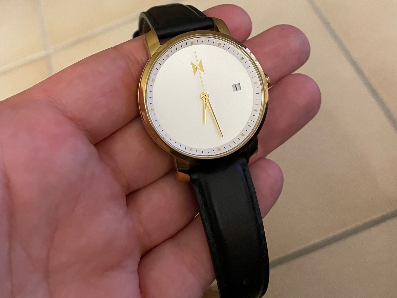 Orologi: MVMT Gold/Black Leather | 38MM – Usato da Nyon venduto da Alex017