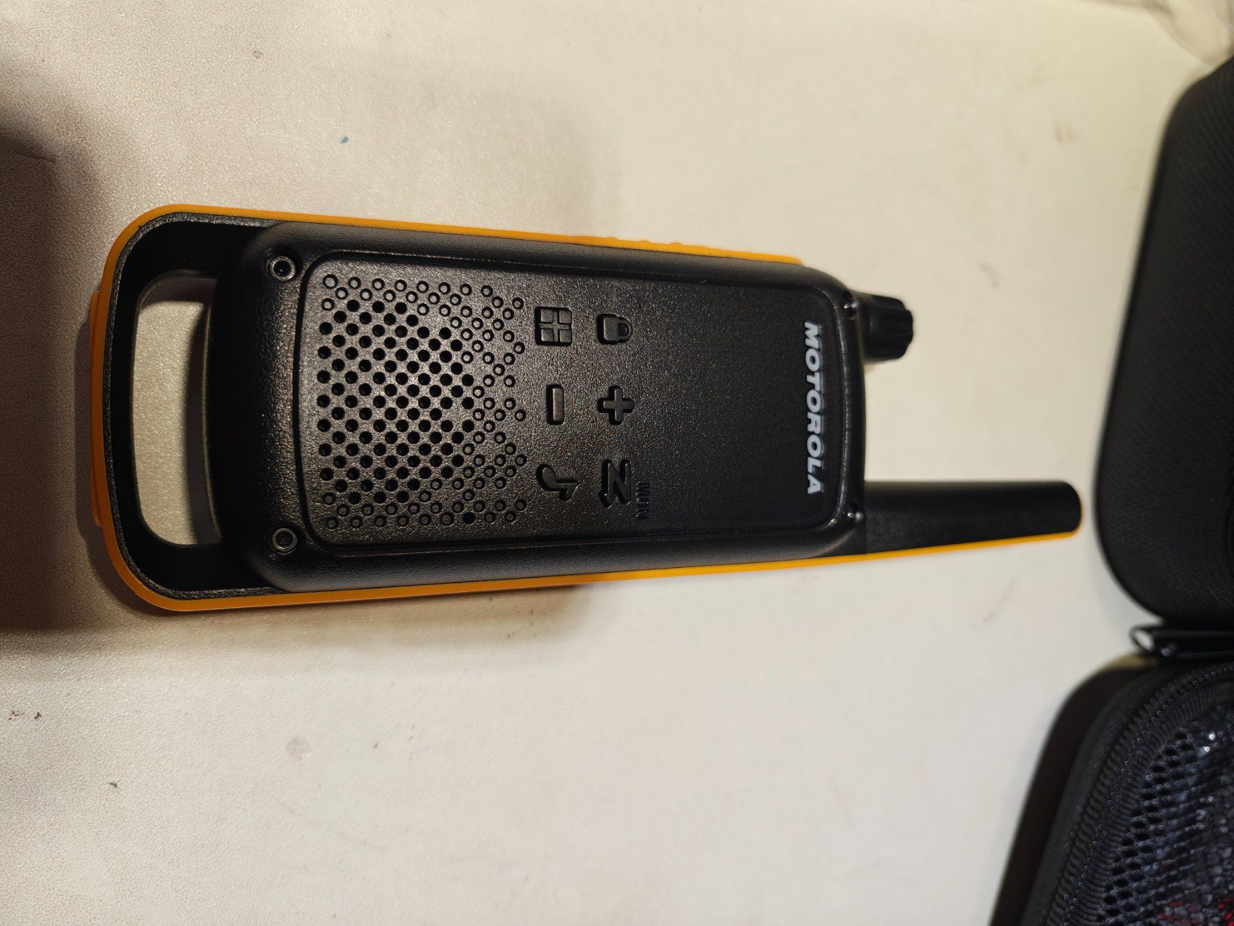 Motorola Radiocomunicazione: Motorola TLKR T82 extreme – Nuovo e nell'imballaggio originale da Gwatt (Thun) venduto da swissmidge 2