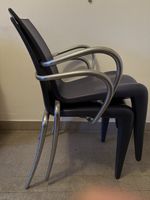 2 Louis 20 by Starck von Vitra mit 4 Tischbeinen