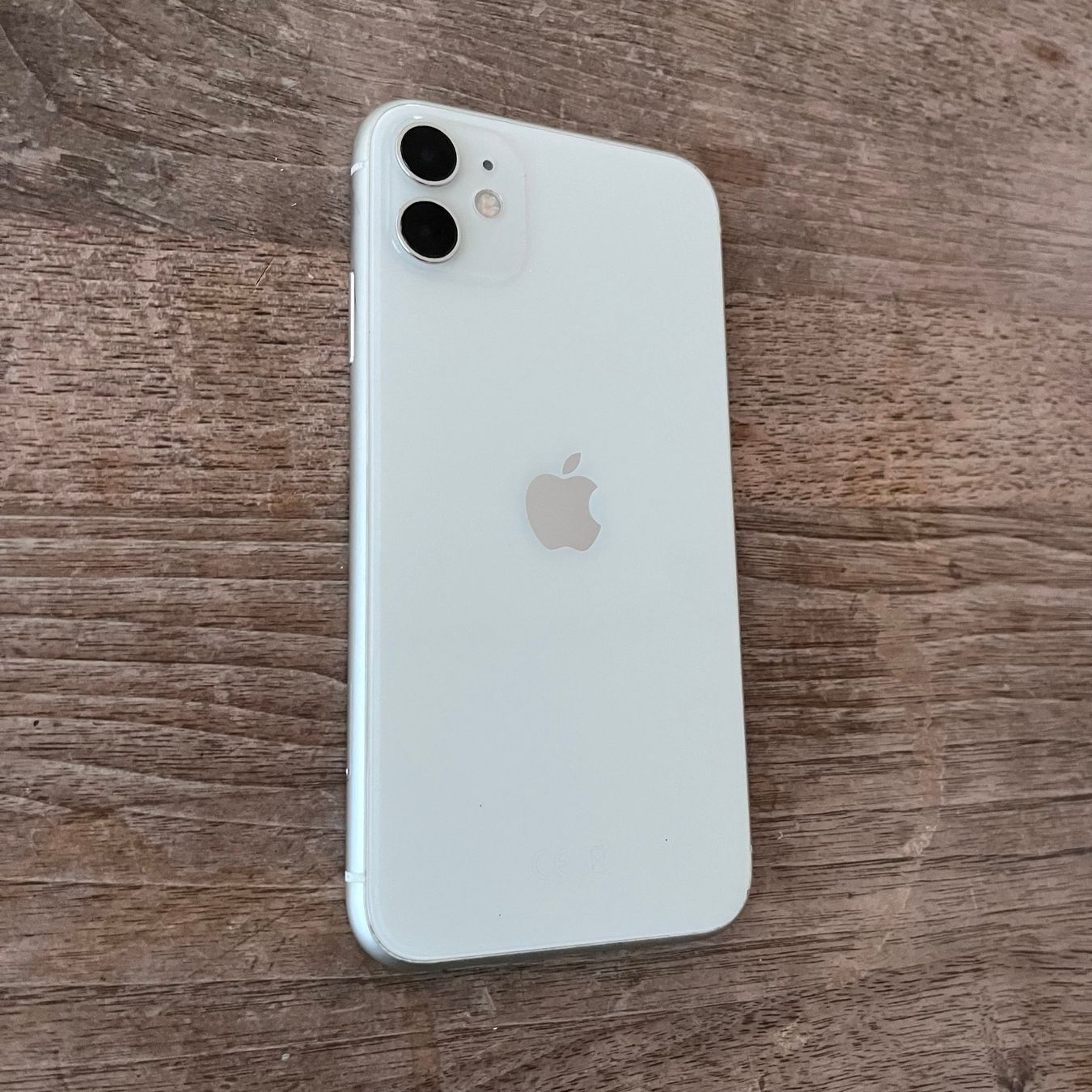 Apple Telefoni cellulari / Smartphones: iPhone 11 – Usato da Bülach venduto da Crocutaza 1