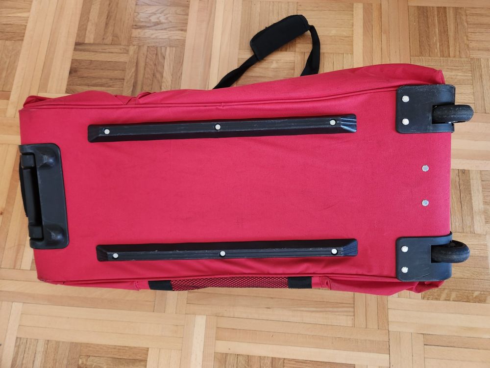 Borse: Nylon Large sports Duffel Bag on wheels – Usato da Geneve venduto da T36 3