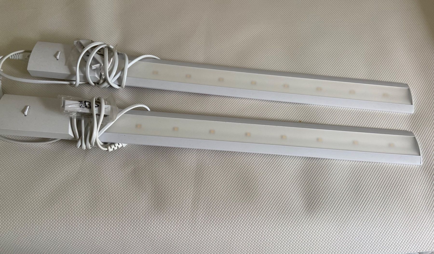 Coop Ghirlande e barre luminose: Led Leuchtschienen 2 Stk. – Usato da Nussbaumen AG venduto da Gioka