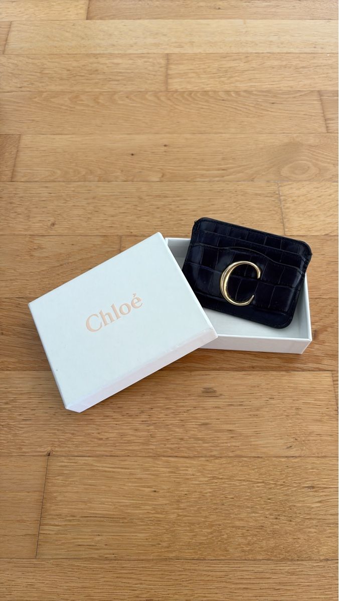 Chloé Portamonete: Chloé wallet with authenticity card – Usato da Allschwil venduto da tradetabicyclette 1