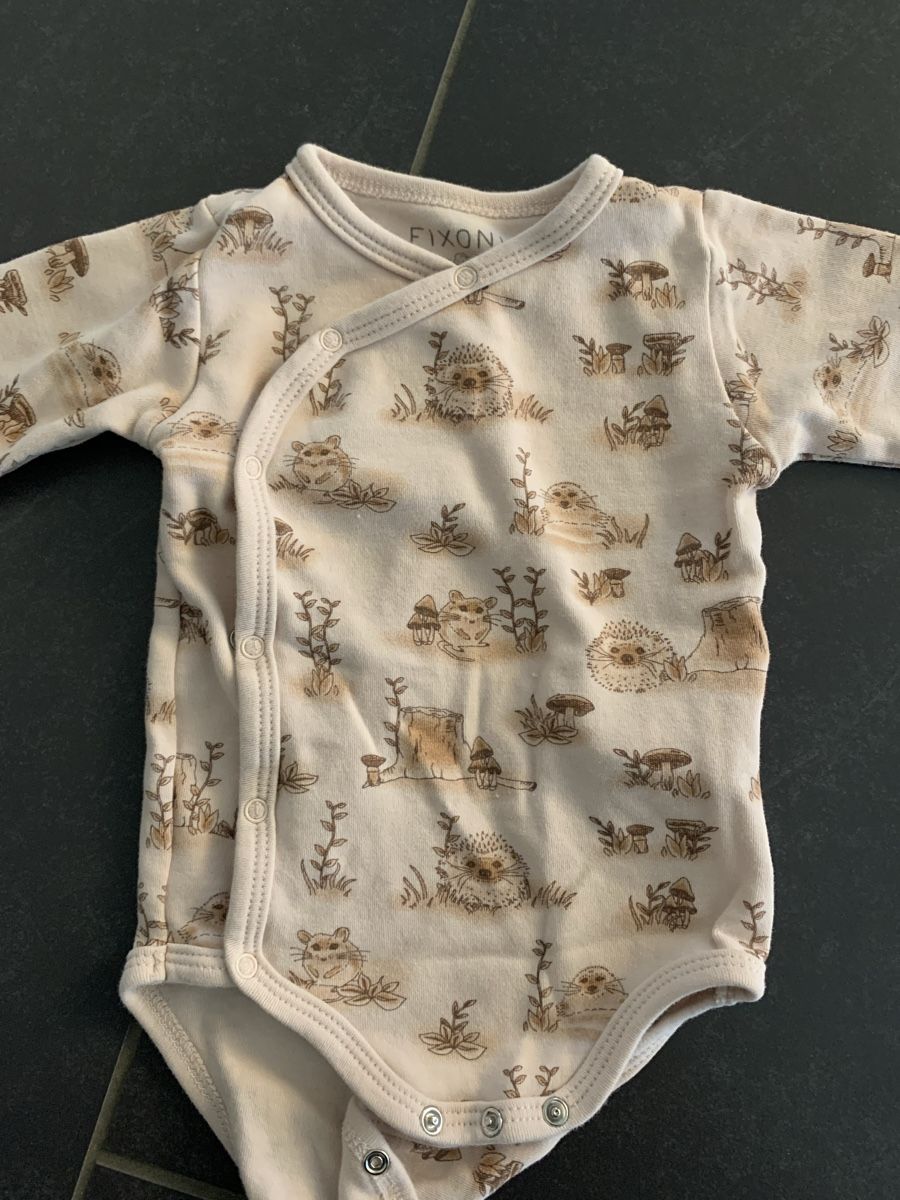 Kleiderpakete & -sets: Body m 3er Set Gr. 68 / 6M Mädchen – Gebraucht aus Unterägeri von Globi8634 4