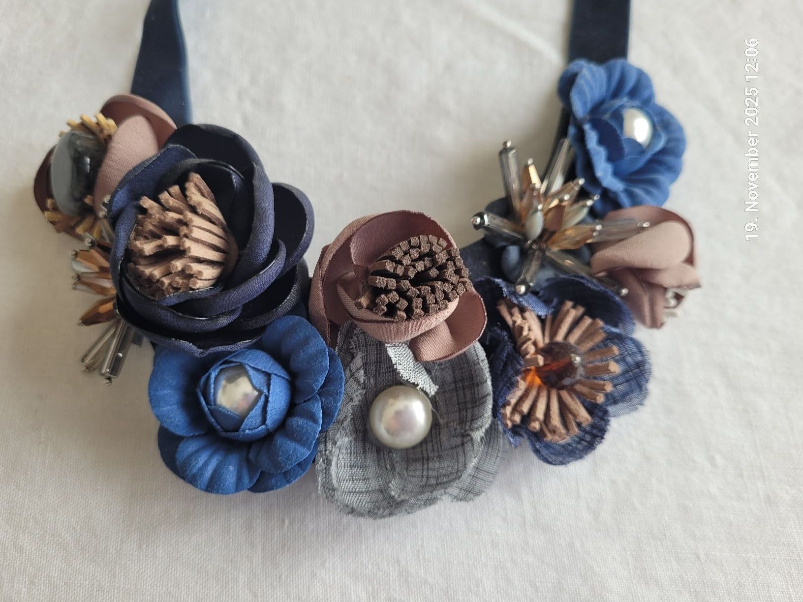 Catenine: Spezielle Blumenkette in blau – Usato da Bünzen venduto da Milly32 4