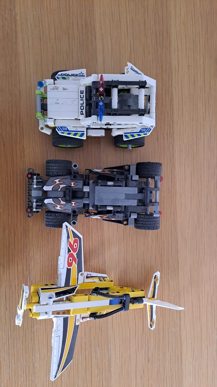 Lego Jouets: Lego Technic 42047 42046 42044 – D'occasion à Unteriberg par 12Schneehasen 1