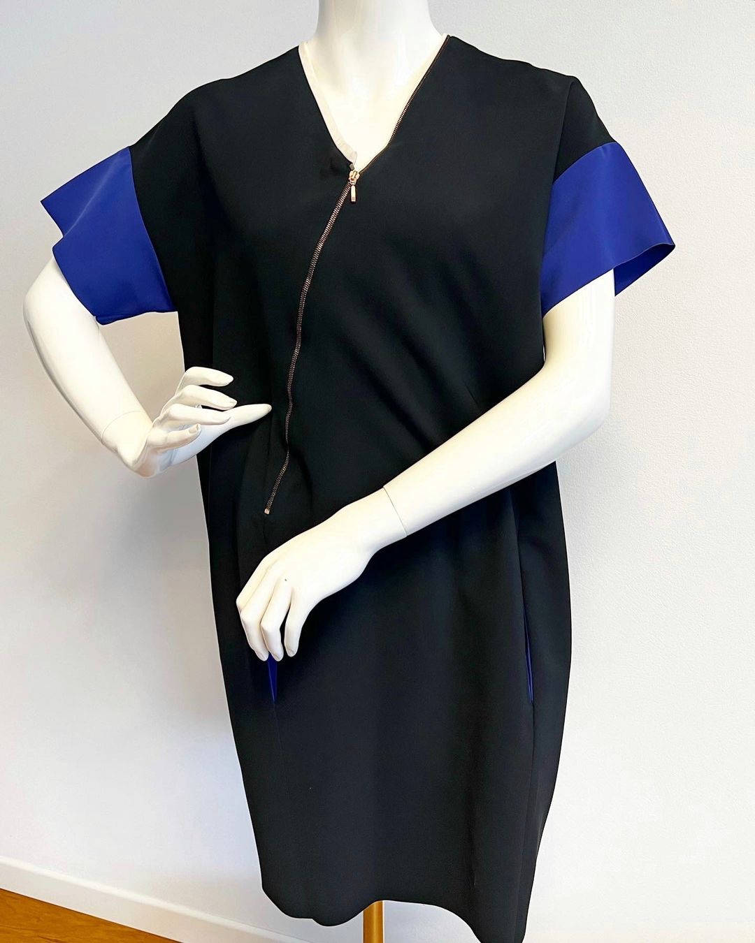 Vestiti: Cedric Charlier Kleid Gr. IT44 – Usato da Killwangen venduto da was.sharp