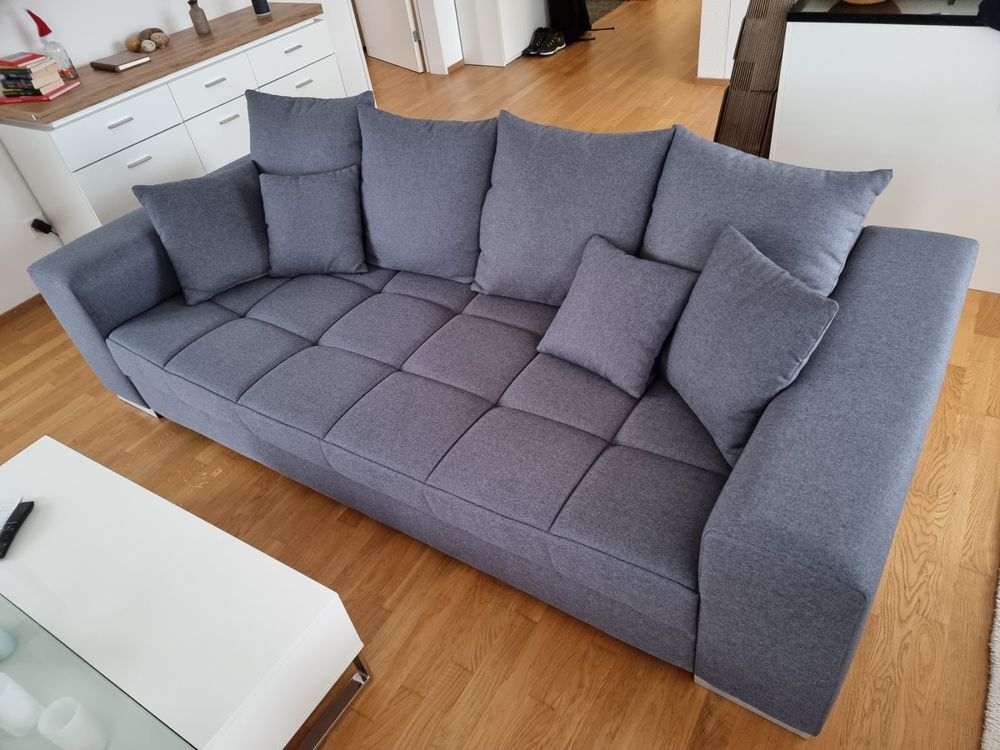 Big Sofa Couch inkl. Kissen neuwertig Kaufen auf Ricardo